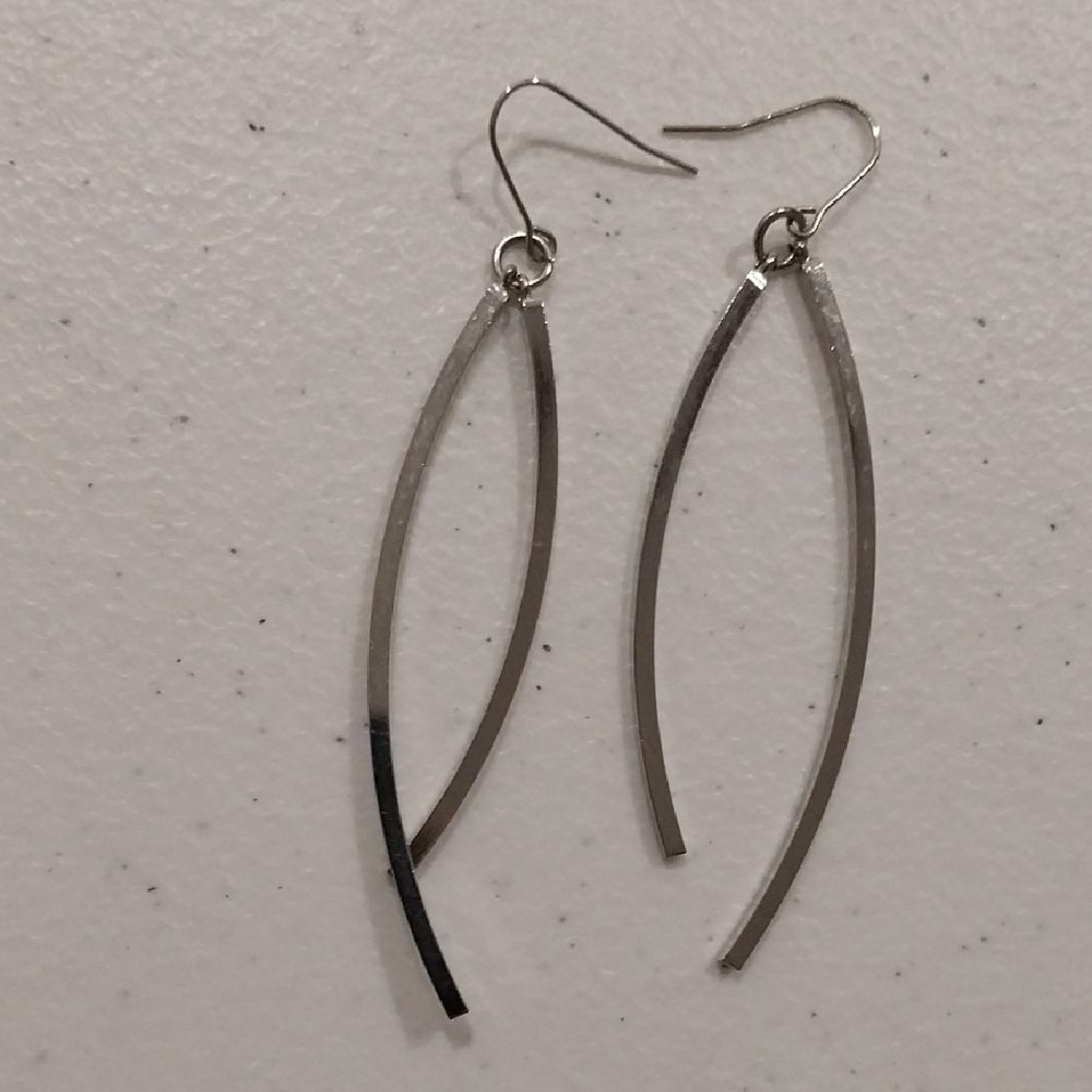Elegant Silver Dangle Earrings